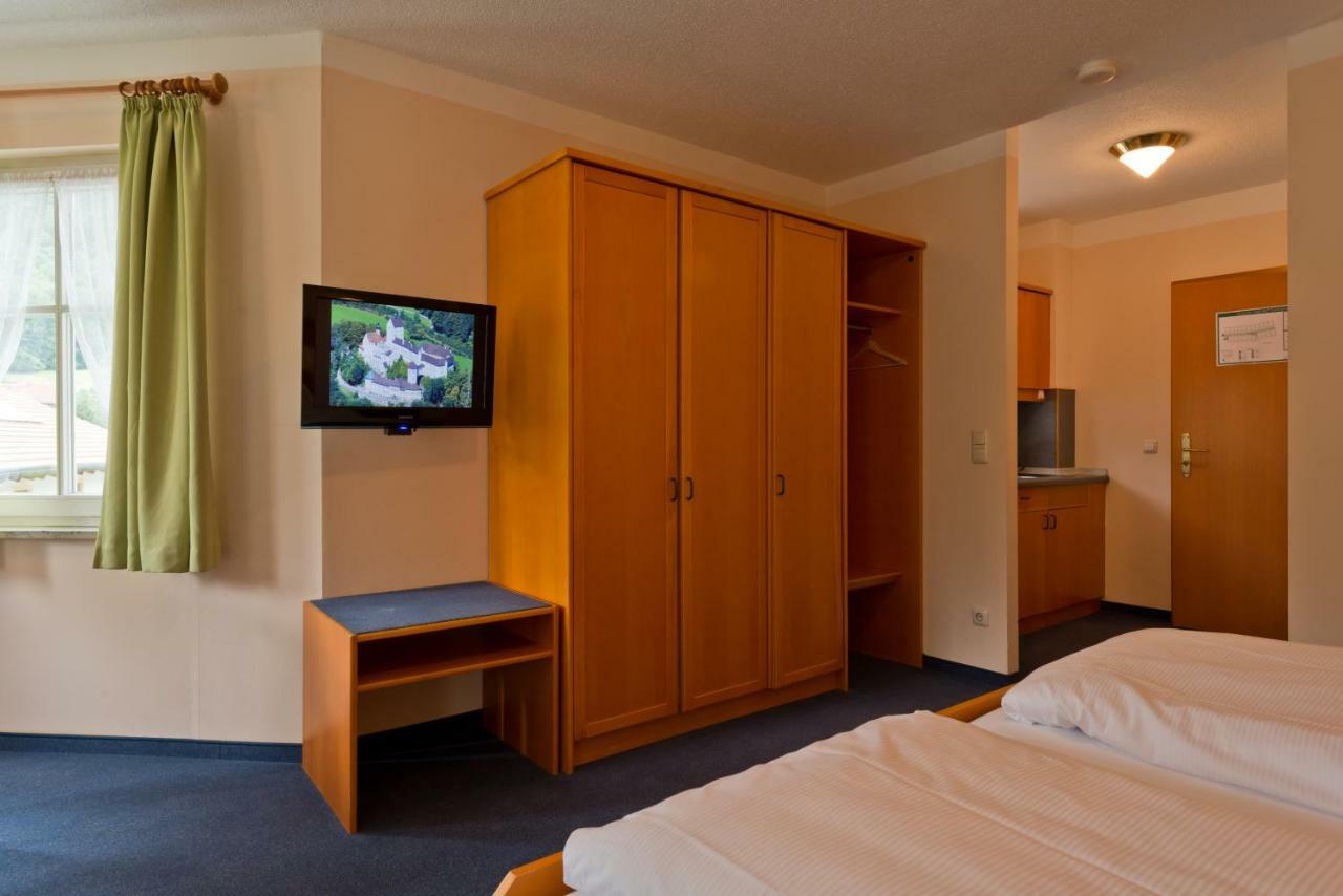 Hotel Hohenaschau Ашау-ім-Кімгау Екстер'єр фото